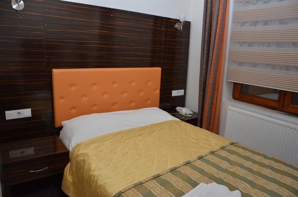 Oezkonak Hotel Ankara Ruang foto